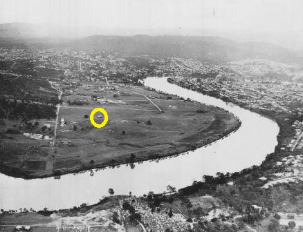 Image of St Lucia site prior to construction of Forgan Smith Building with location of Campus Kindy highlighted. Aerial 1936 UQA S908 p3