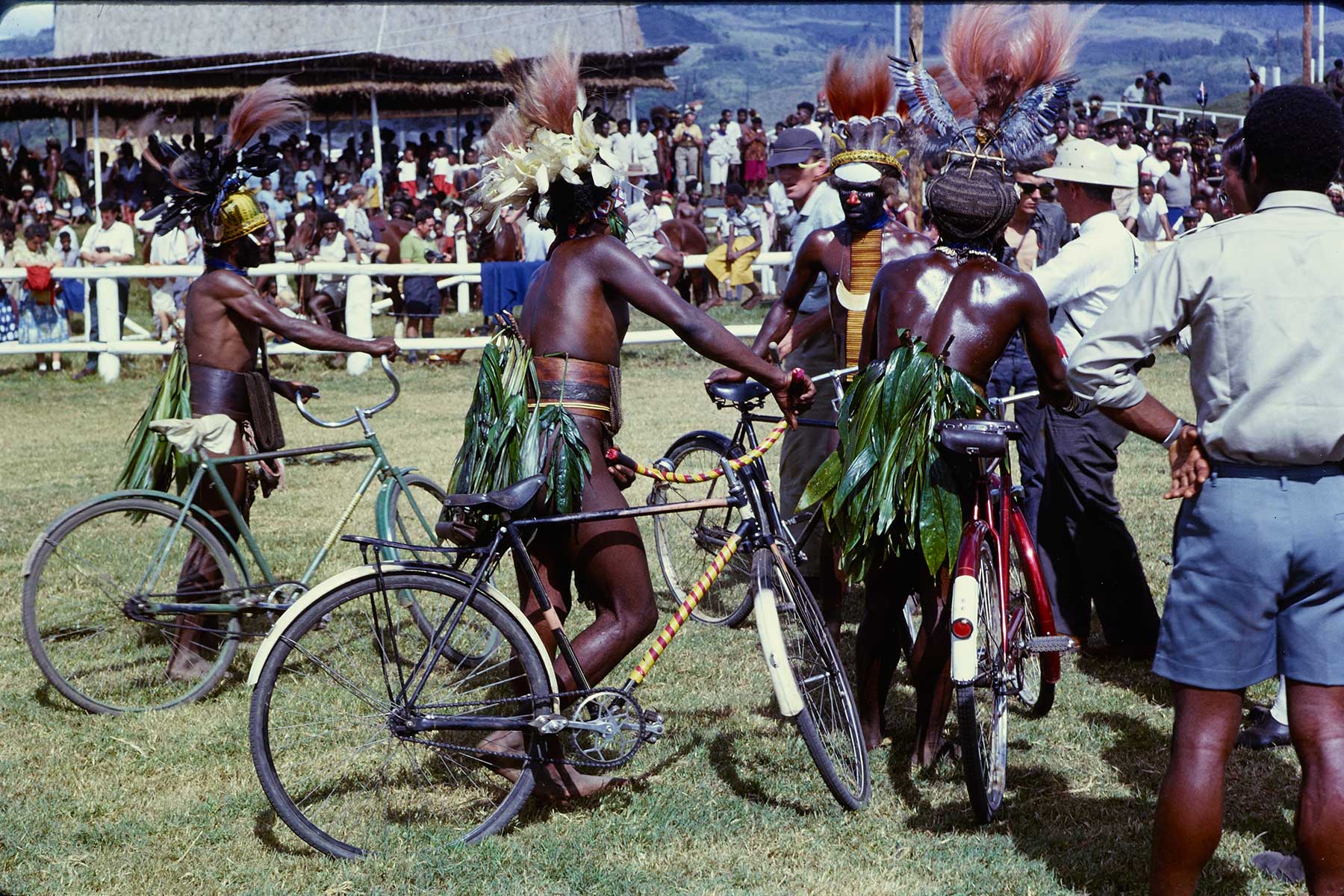 Bicycle race, Hagen Show, Papua New Guinea, c1963