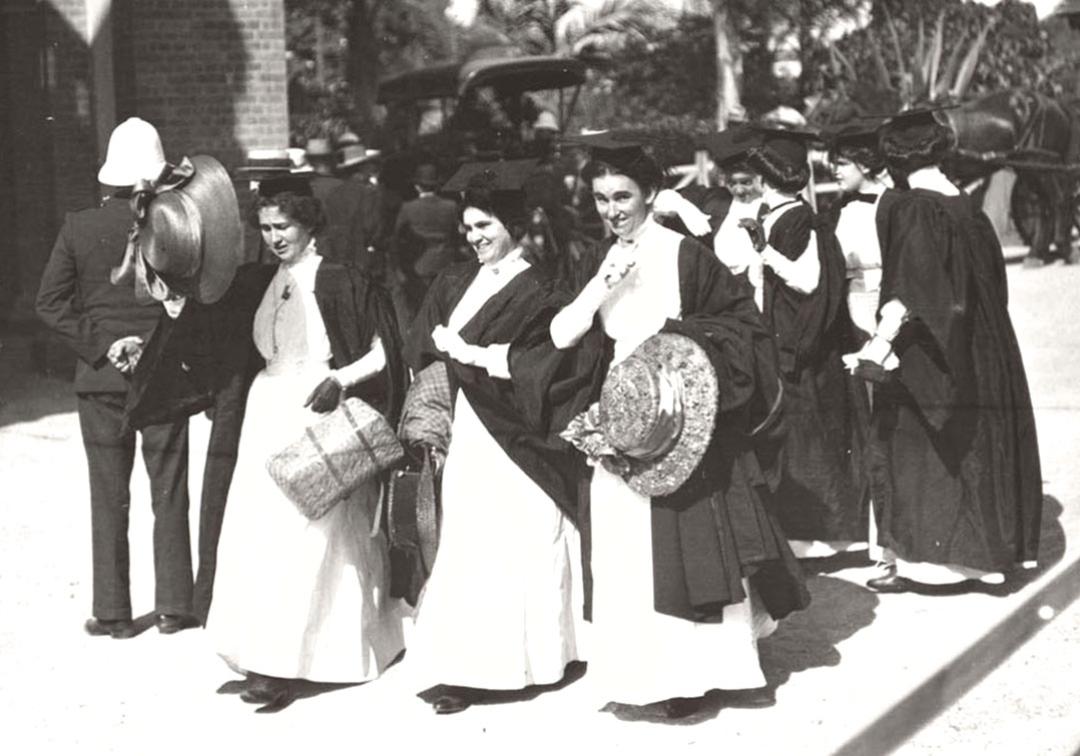 graduation procession 1911